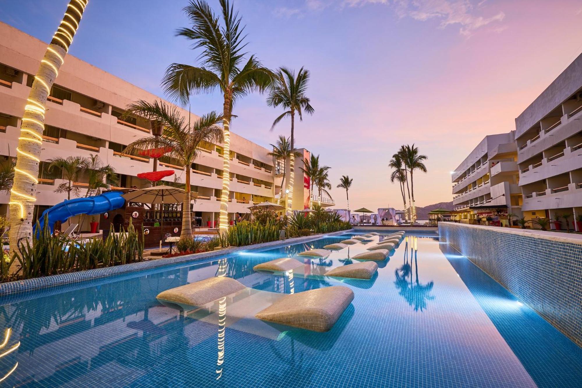 Emporio Mazatlan Hotel Екстериор снимка